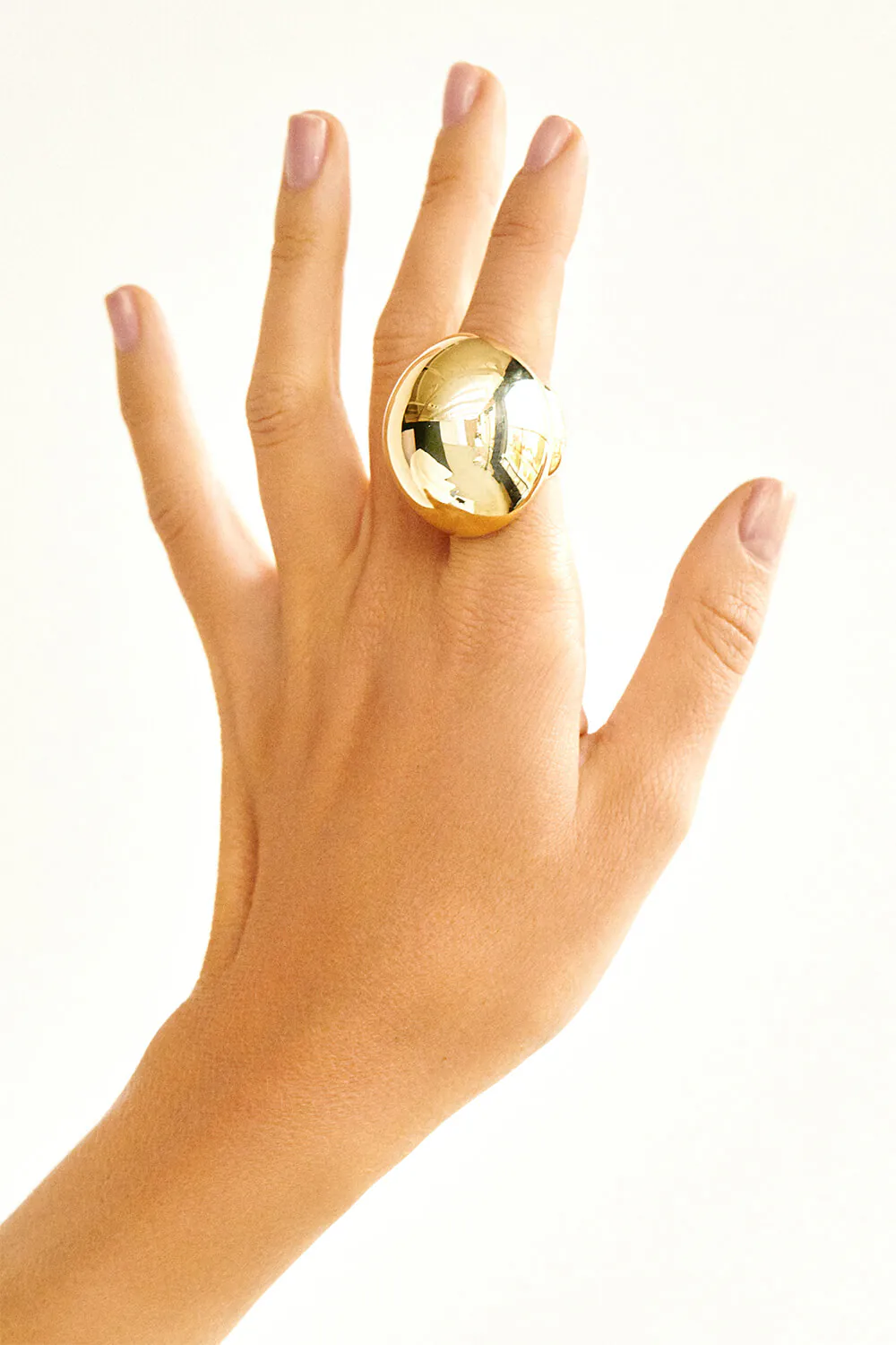 Rings Bold Sphere RIng, yellow gold with luxury craftsmanship from Guzema